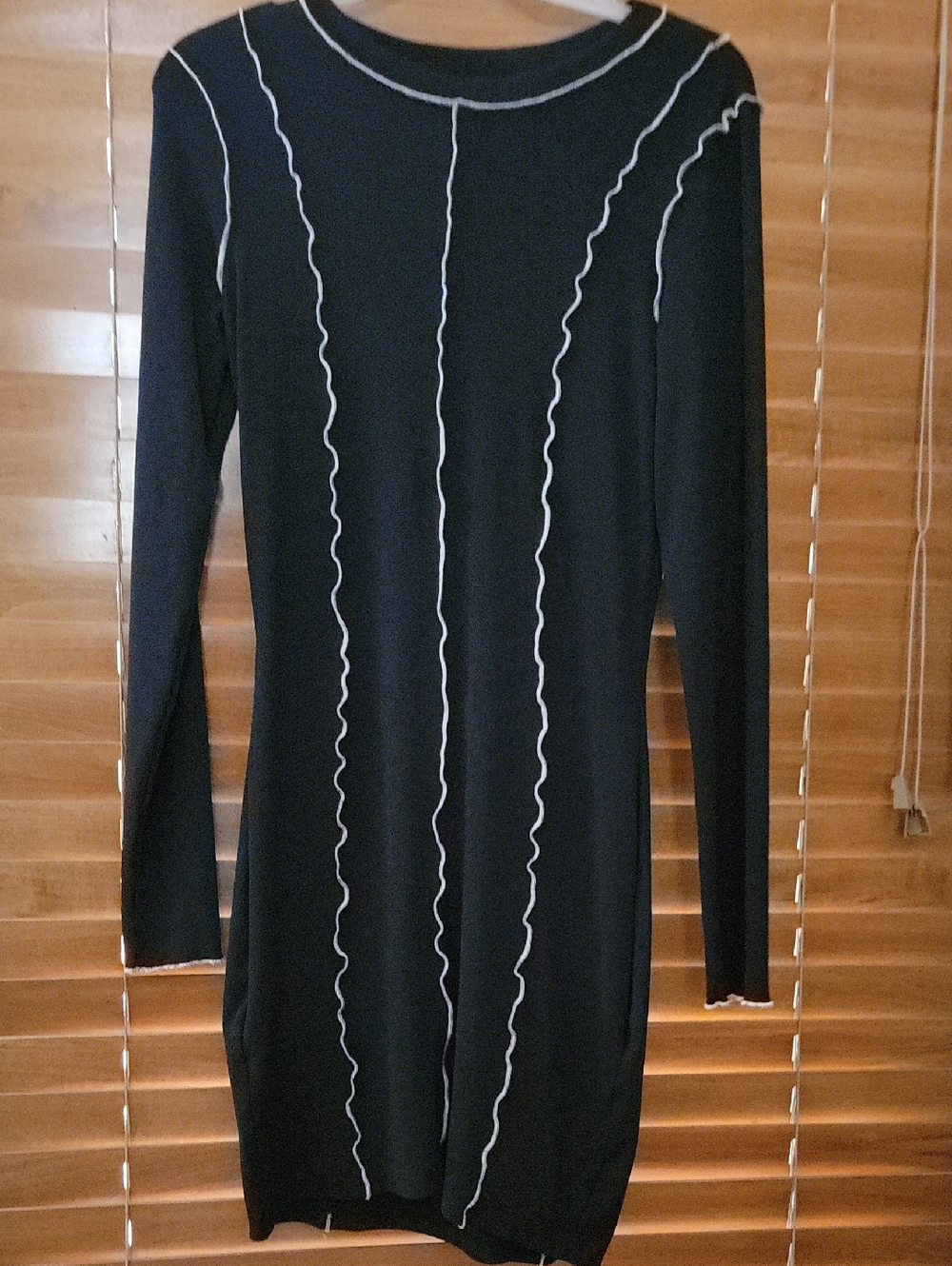 Black Long Sleeve Knit Dress with Contrast Piping